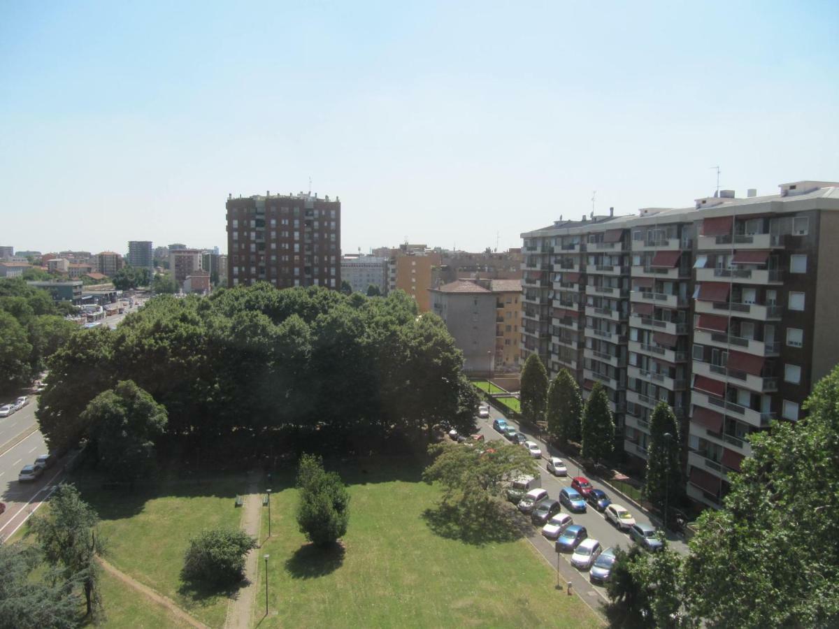 Station Home Sesto San Giovanni Exterior foto